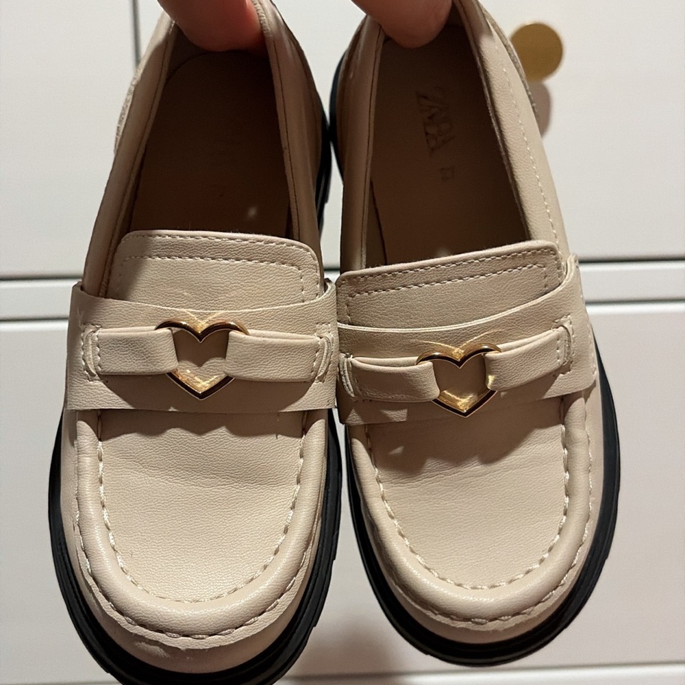 Zara Kids Cream Loafers with Gold Accent
